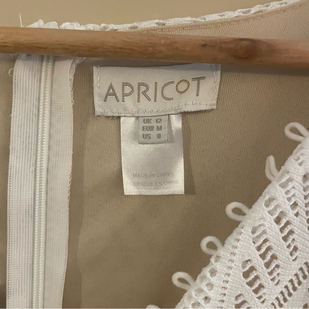 APRICOT Cream Lace Maxi Dress Flutter Sleeve V-Neck Ruffle Hem Lined Size 8 #482 - Picture 4 of 15